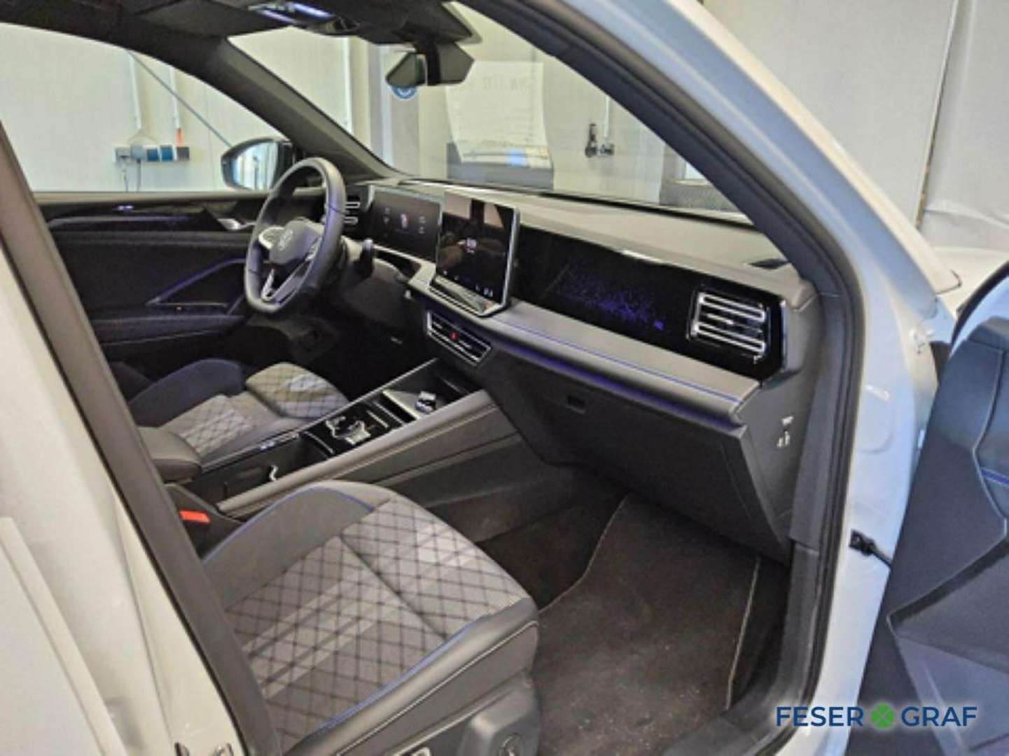 Volkswagen TIGUAN R-Line - 2025 - Joinsteer - #4
