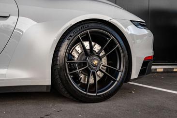 Porsche 992 I — photo 16