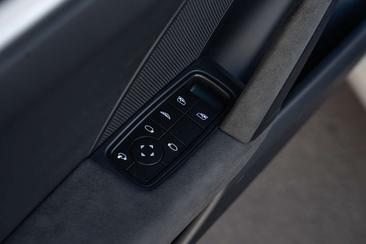 Porsche 992 I — photo 25