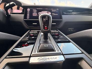 Porsche Cayenne III E-Hybrid — photo 22