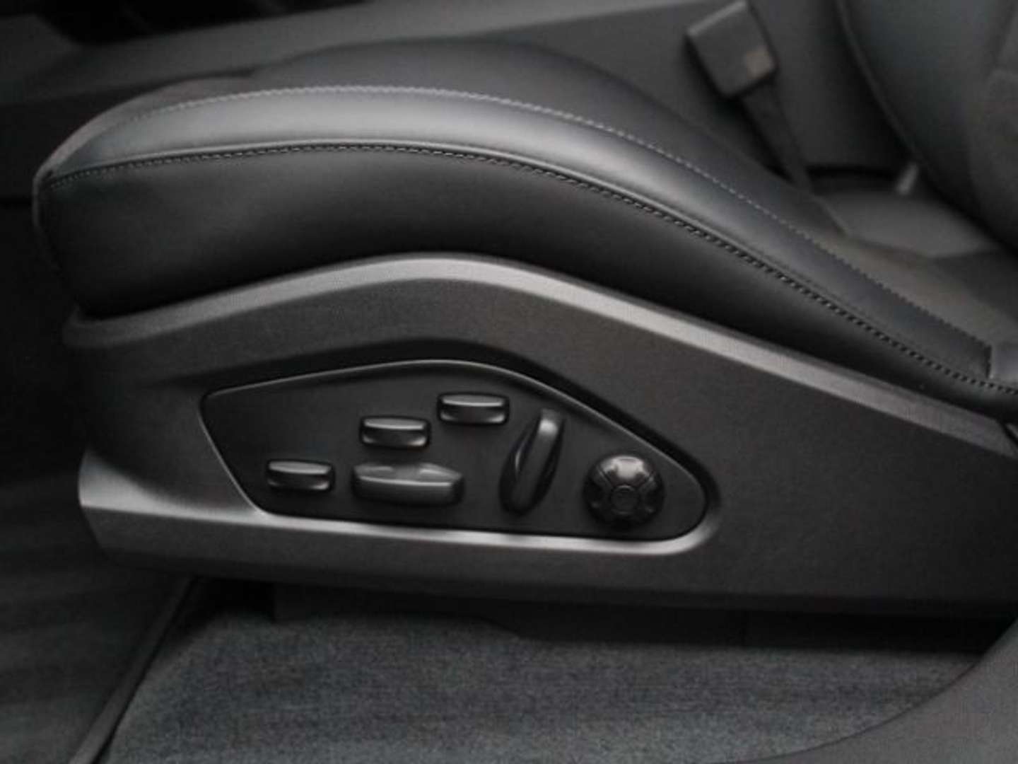 Porsche Macan II GTS - 2026 - Joinsteer - #29