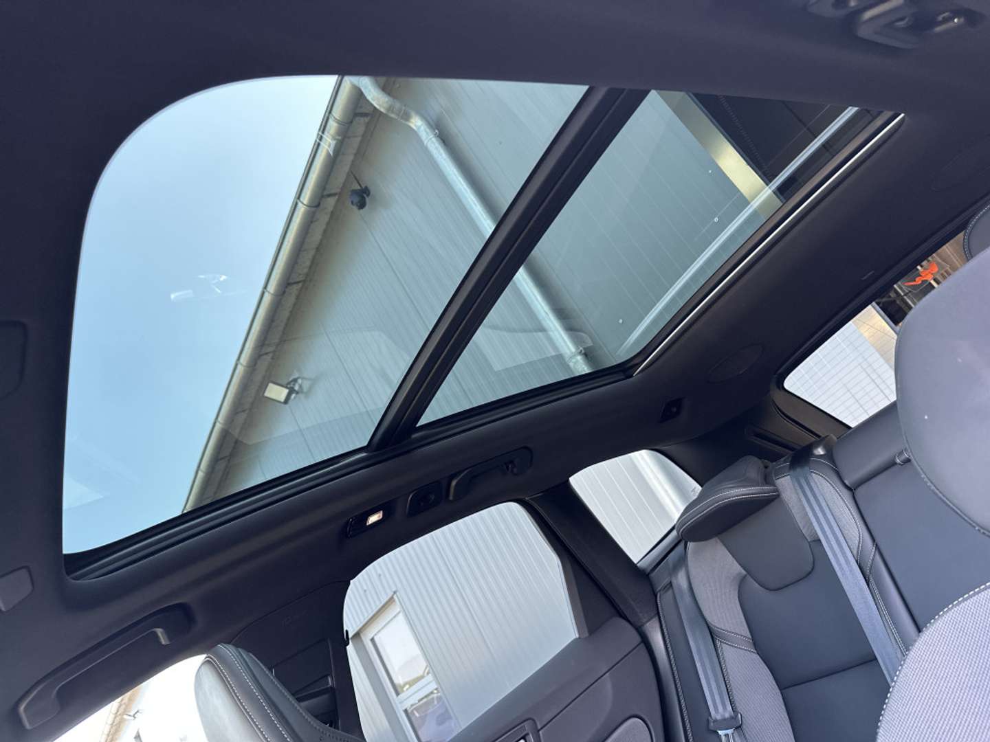 Volvo XC60 B4 Plus - 2023 - Joinsteer - #10
