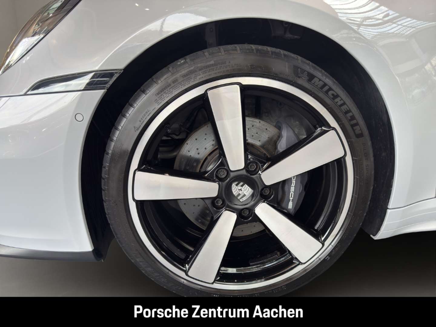 Porsche 992 I Carrera - 2024 - Joinsteer - #10