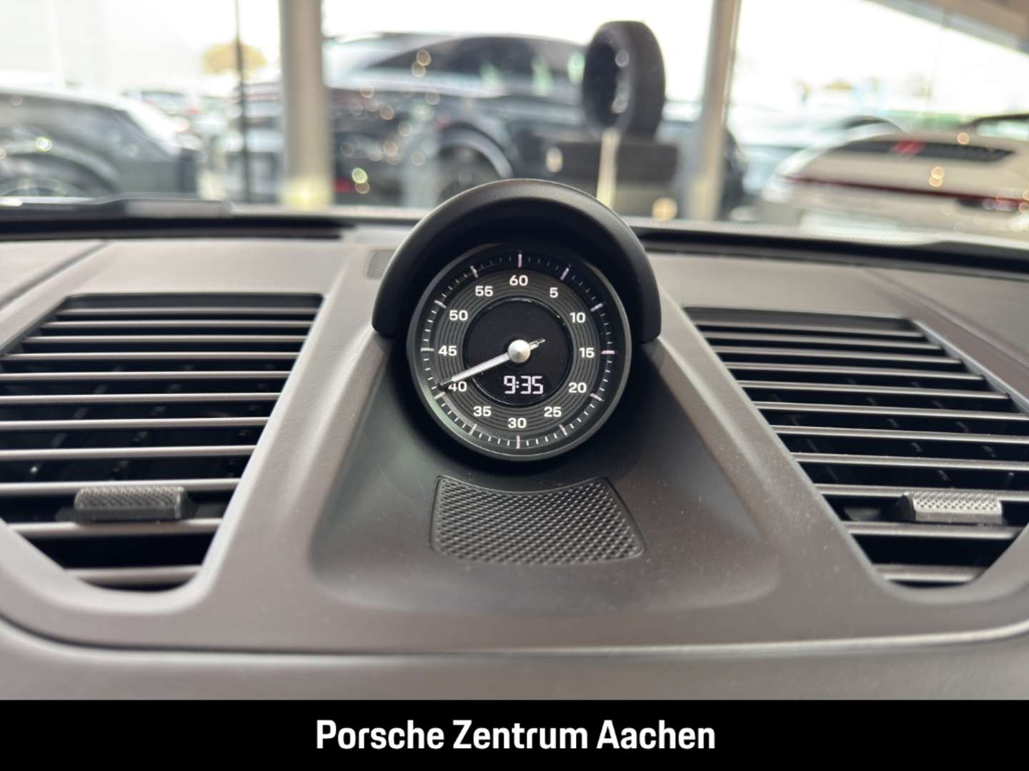 Porsche 992 I Carrera - 2024 - Joinsteer - #25