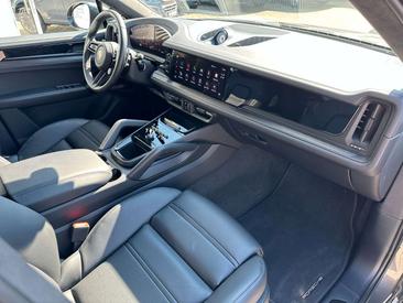 Porsche Cayenne III GTS — photo 8