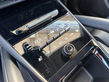 Porsche Cayenne III GTS — photo 36