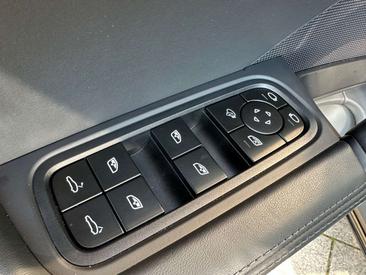 Porsche Cayenne III GTS — photo 43