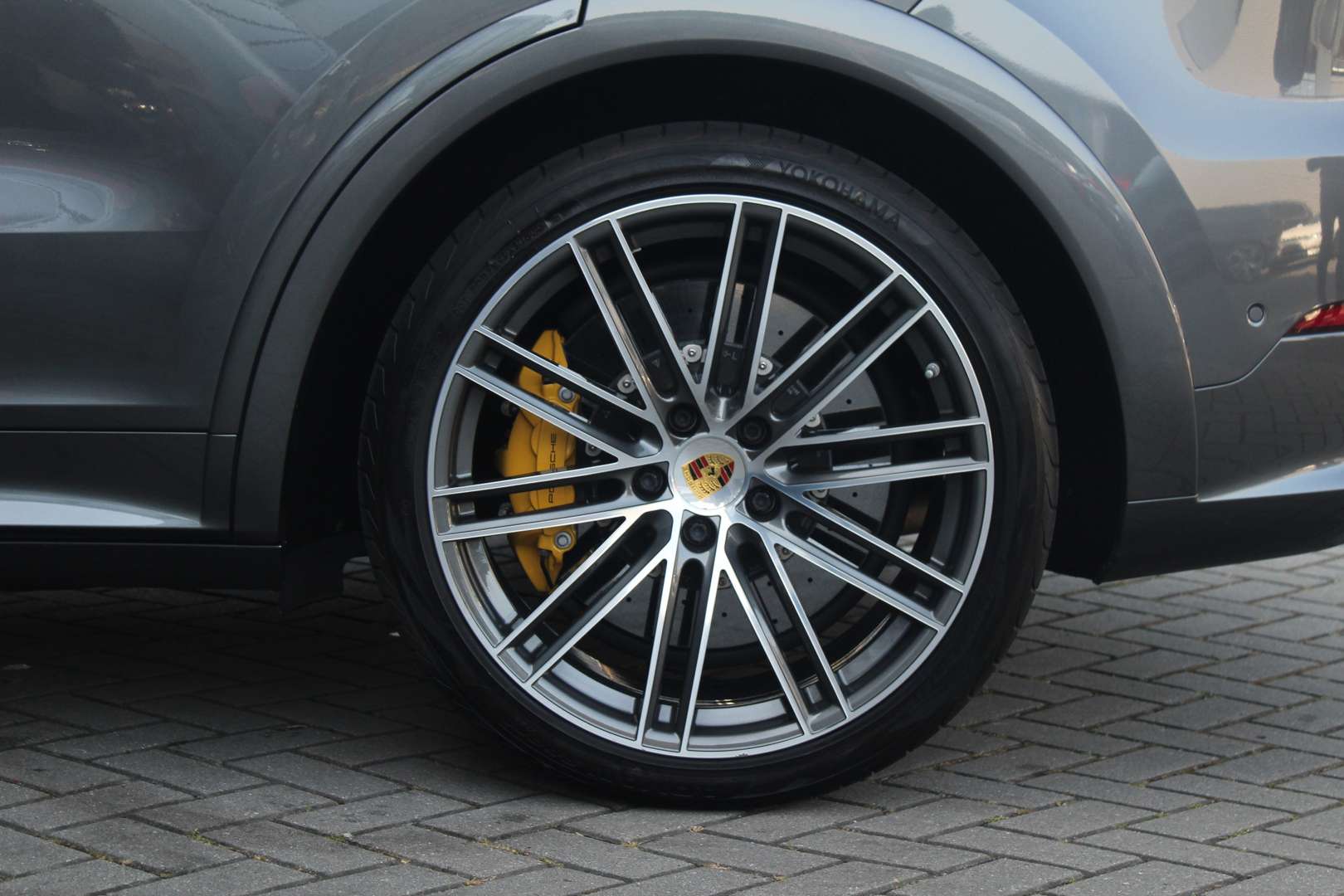 Porsche Cayenne Turbo S E-Hybrid - 2021 - Joinsteer - #7