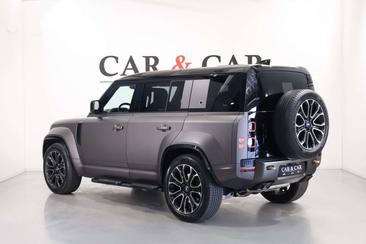 Land Rover Defender 110 4.4 V8 635 AWD Auto — photo 2