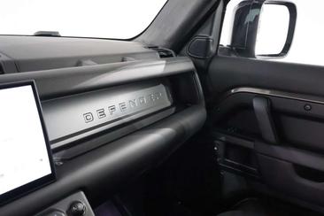 Land Rover Defender 110 4.4 V8 635 AWD Auto — photo 19
