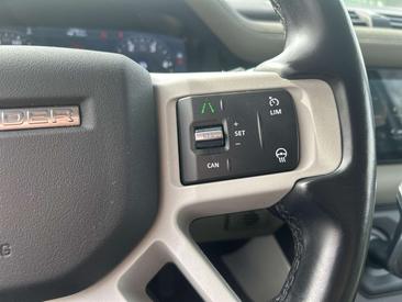 Land Rover Defender 110 D250 SE — photo 13