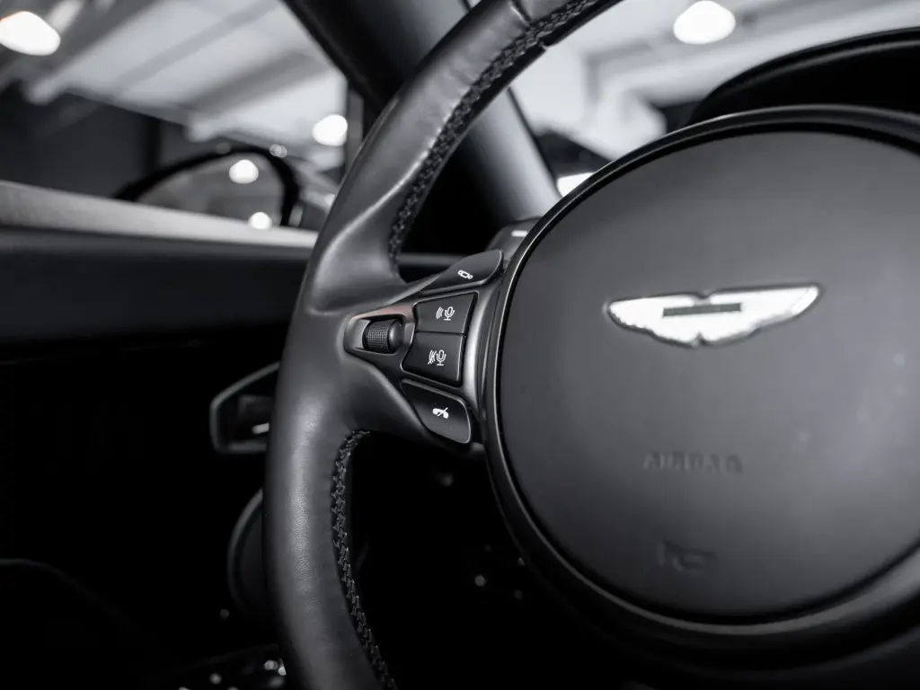 Aston Martin DB11 V8 Volante 4.0 - 2021 - Joinsteer - #25