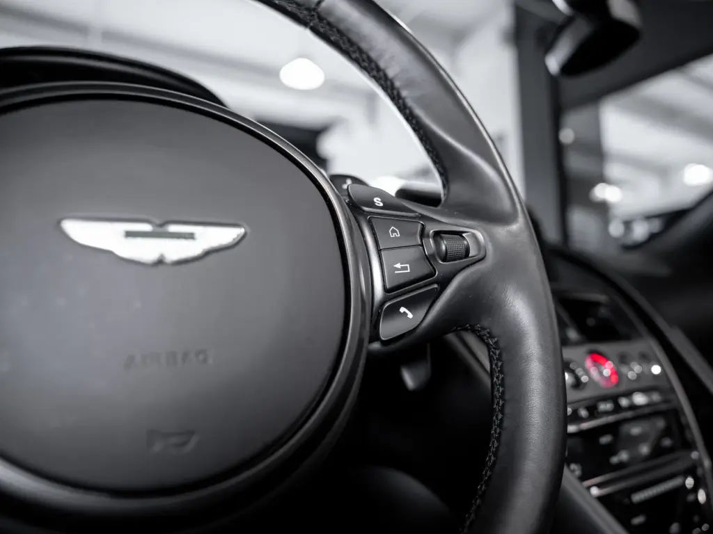 Aston Martin DB11 V8 Volante 4.0 - 2021 - Joinsteer - #26