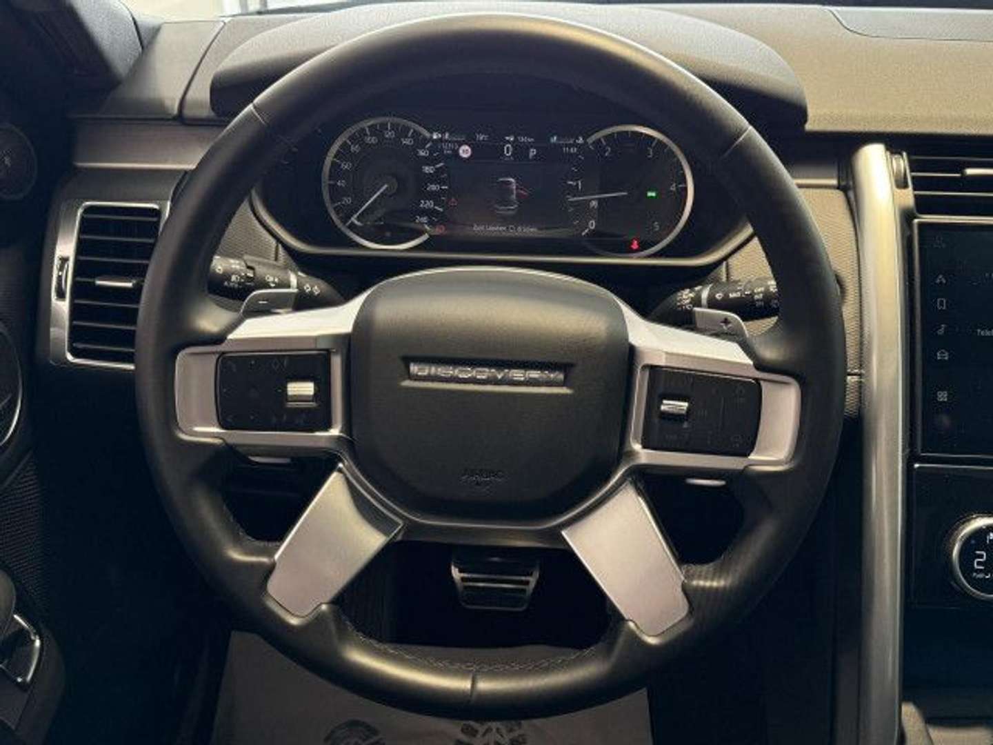 Land Rover Discovery D250 R-Dynamic SE - 2024 - Joinsteer - #11