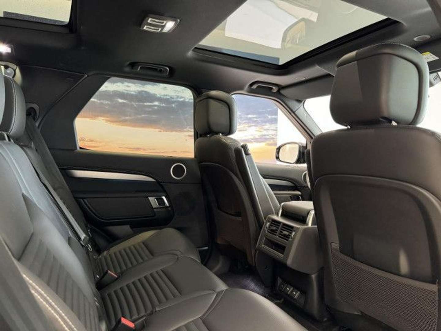 Land Rover Discovery D250 R-Dynamic SE - 2024 - Joinsteer - #14