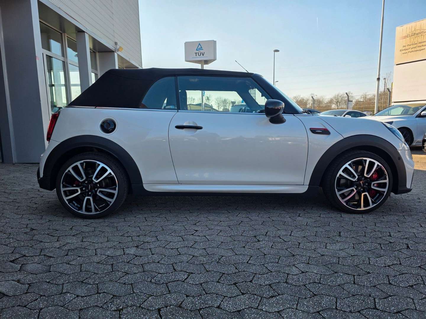 Mini Cabrio John Cooper Works - 2023 - Joinsteer - #3