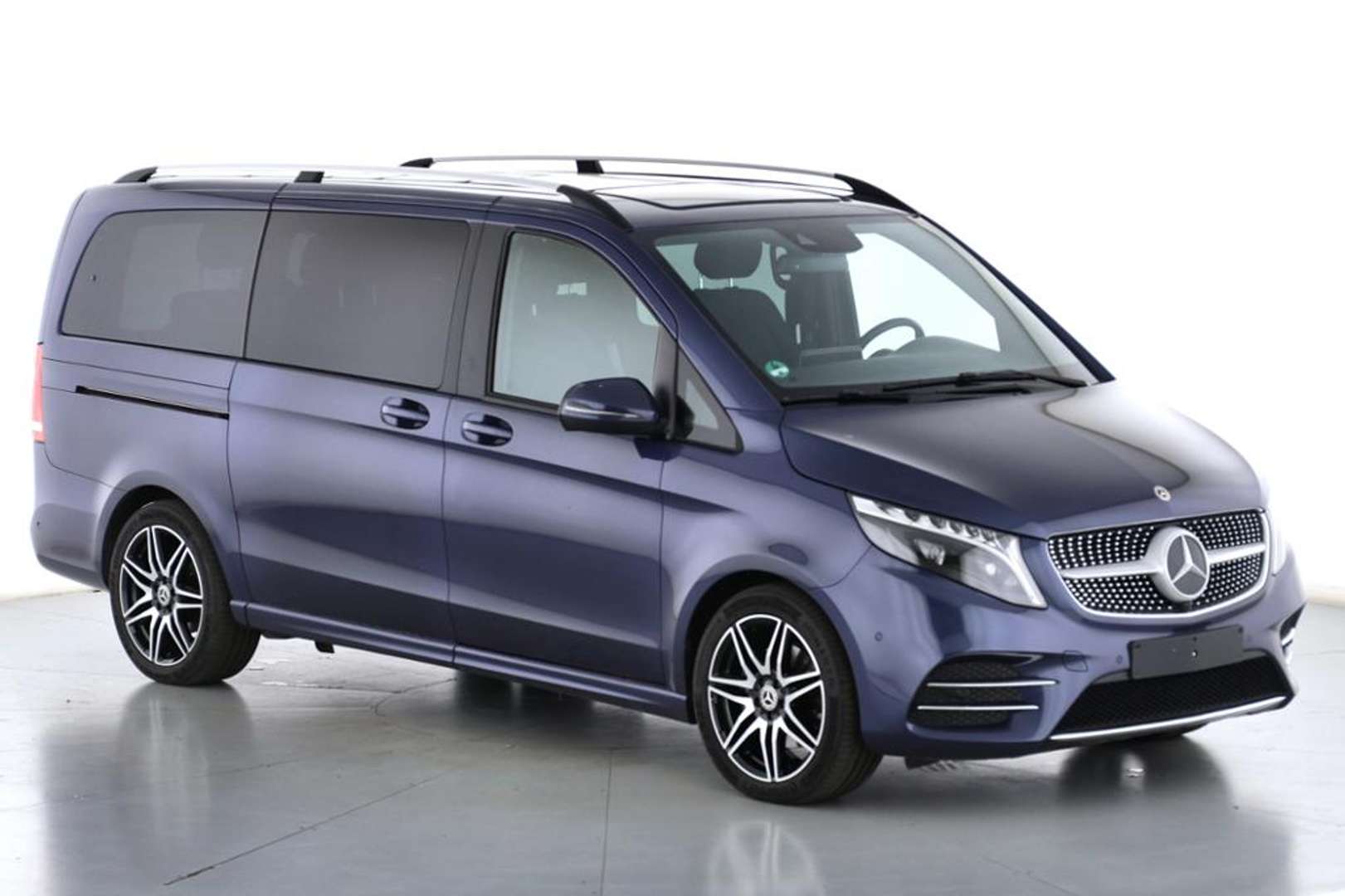 Mercedes V 220 220 AMG Line - 2024 - Joinsteer - #1