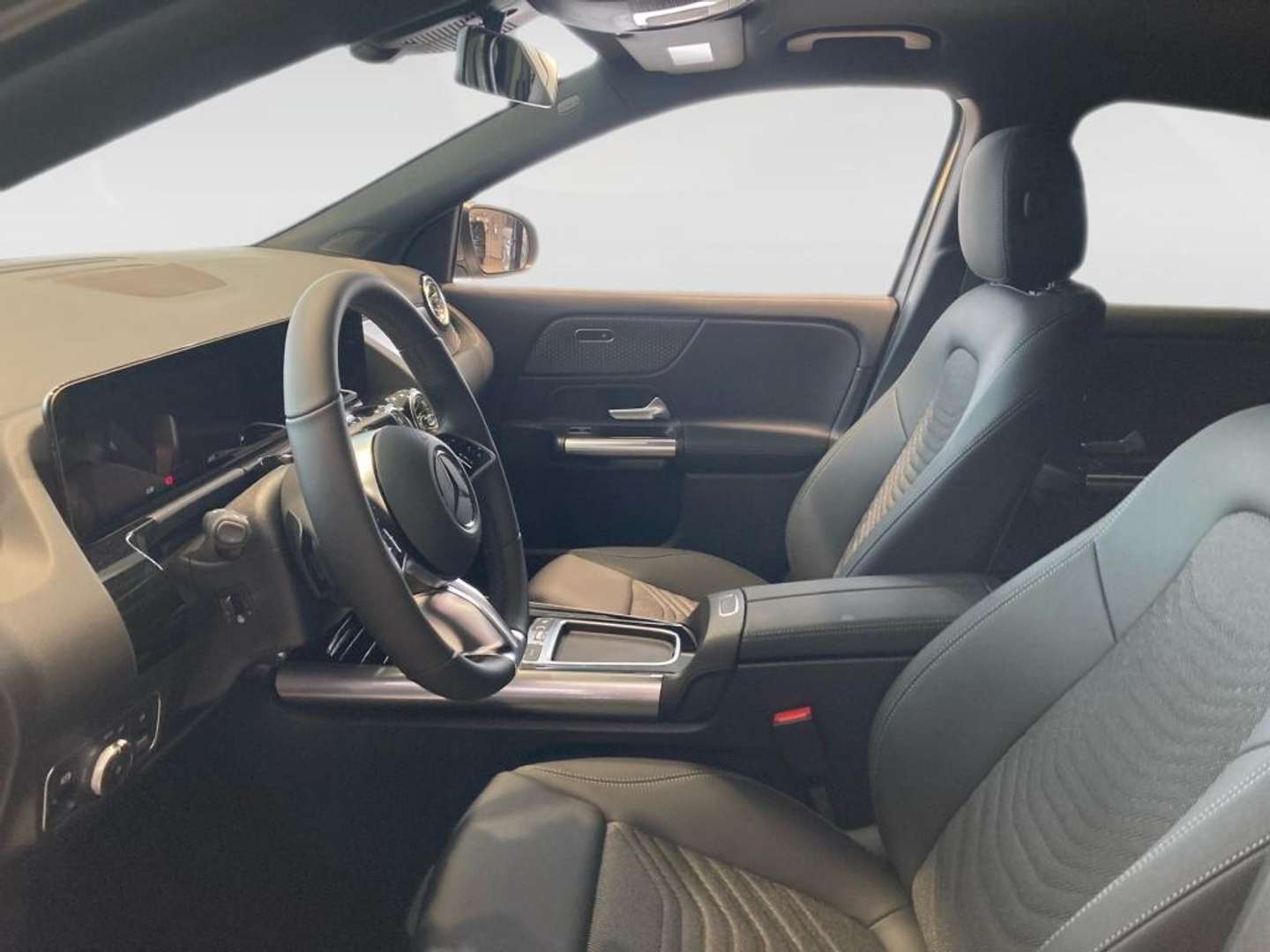 Mercedes GLA 200 Progressive Line - 2025 - Joinsteer - #10