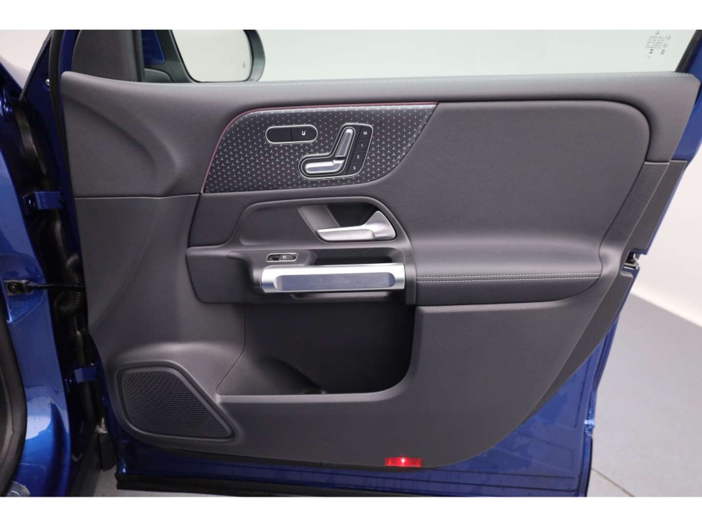 Mercedes EQB 300 Progressive - 2024 - Joinsteer - #12