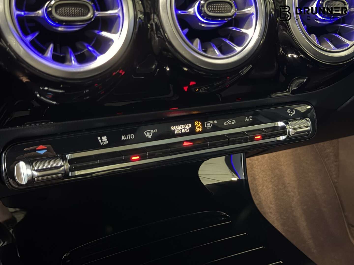 Mercedes CLA 200 200 Night - 2024 - Joinsteer - #22