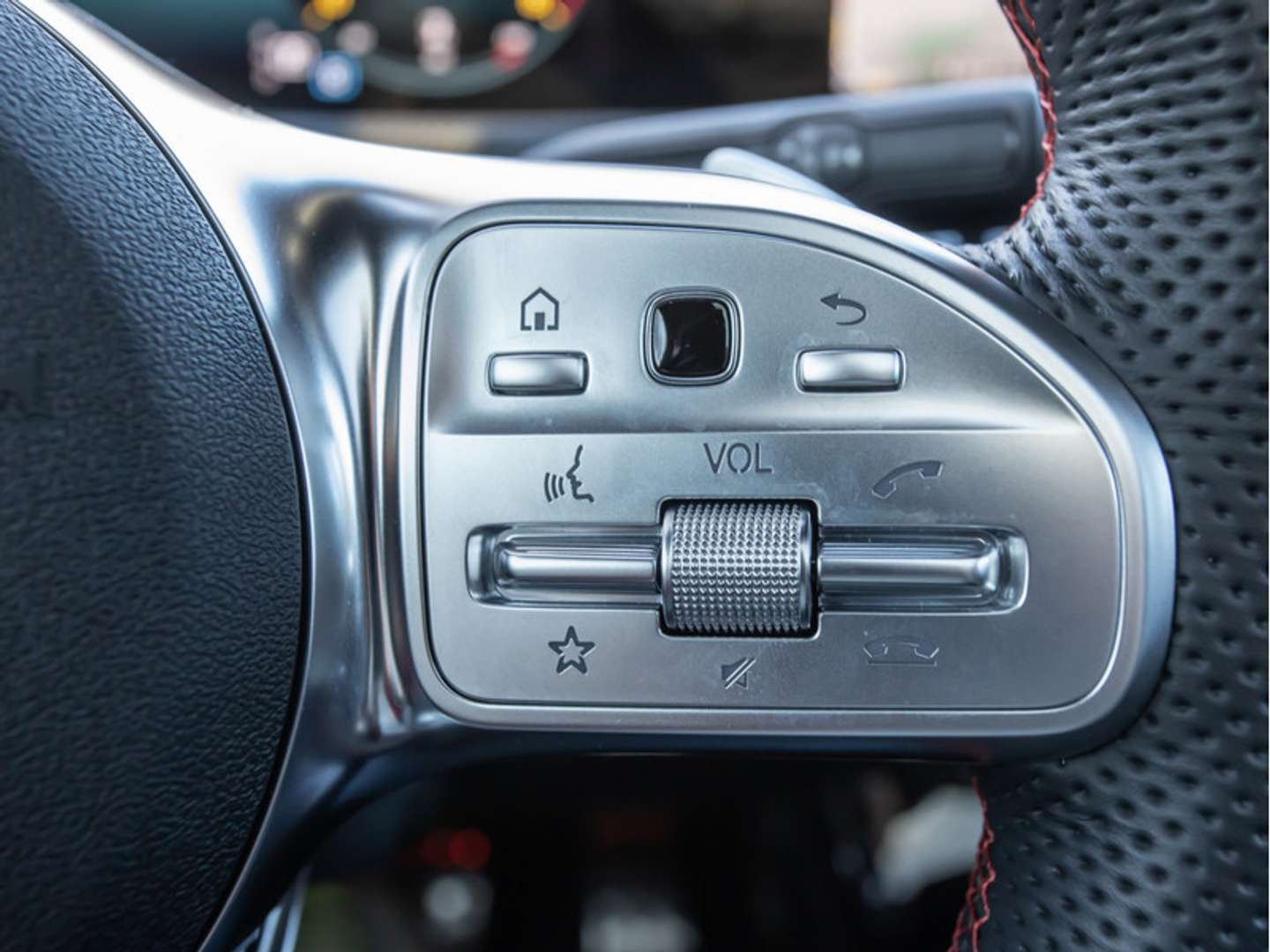 Mercedes CLA 200 Night Edition - 2023 - Joinsteer - #18