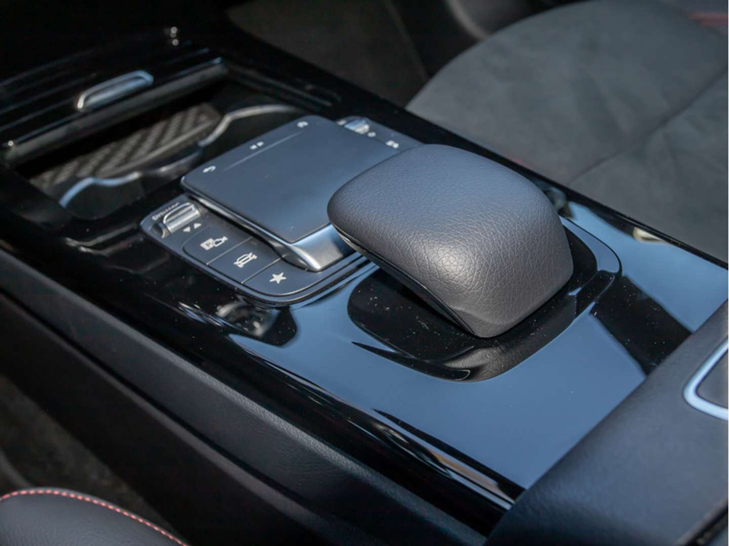 Mercedes CLA 200 Night Edition - 2023 - Joinsteer - #22