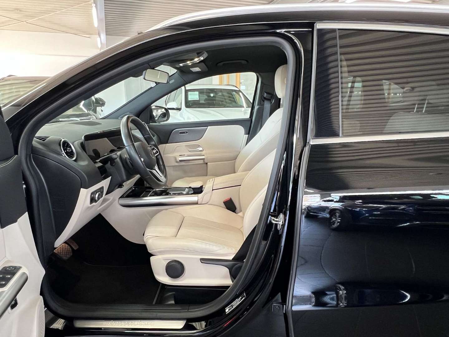 Mercedes GLA 180 Business - 2023 - Joinsteer - #24