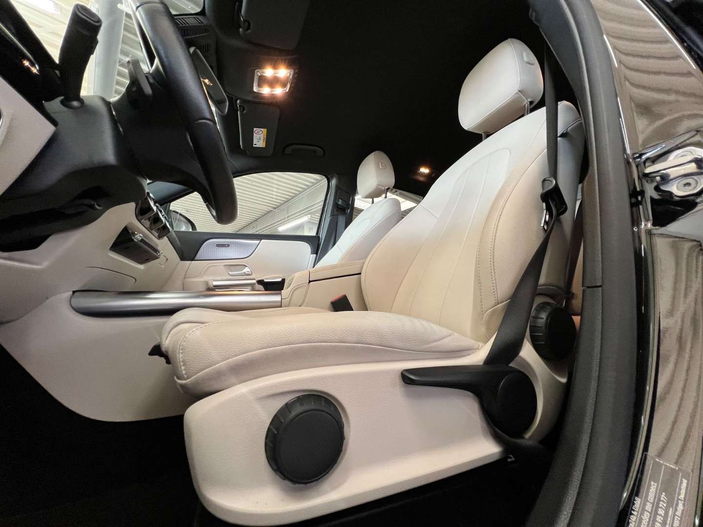 Mercedes GLA 180 Business - 2023 - Joinsteer - #26