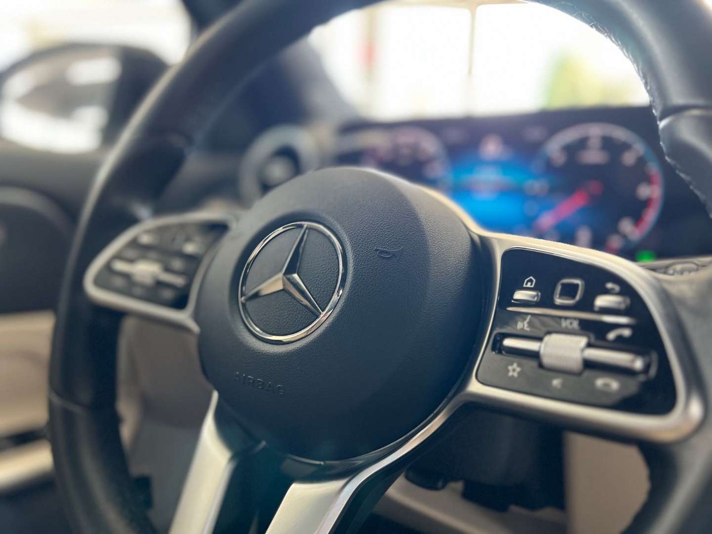 Mercedes GLA 180 Business - 2023 - Joinsteer - #32