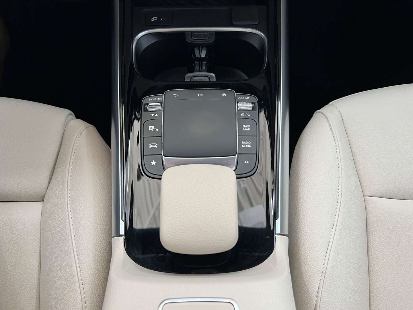 Mercedes GLA 180 Business - 2023 - Joinsteer - #35