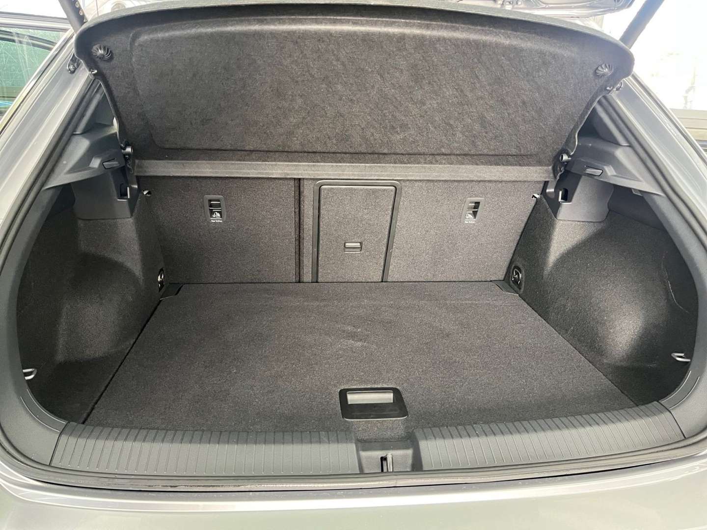 Volkswagen T-Roc R-Line - 2023 - Joinsteer - #5