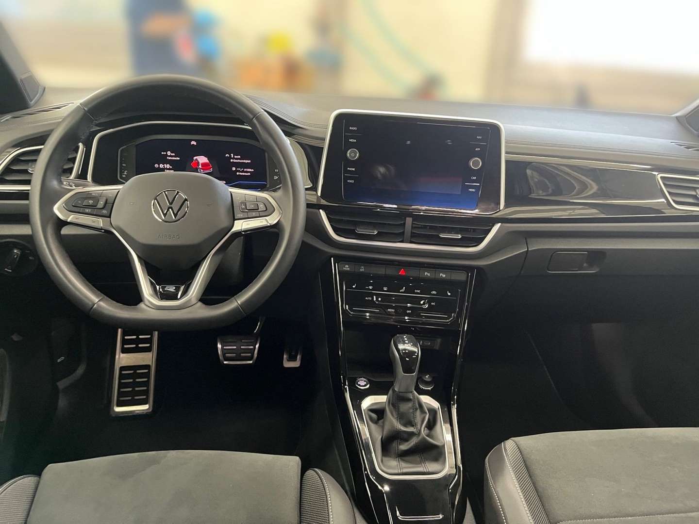 Volkswagen T-Roc R-Line - 2023 - Joinsteer - #10