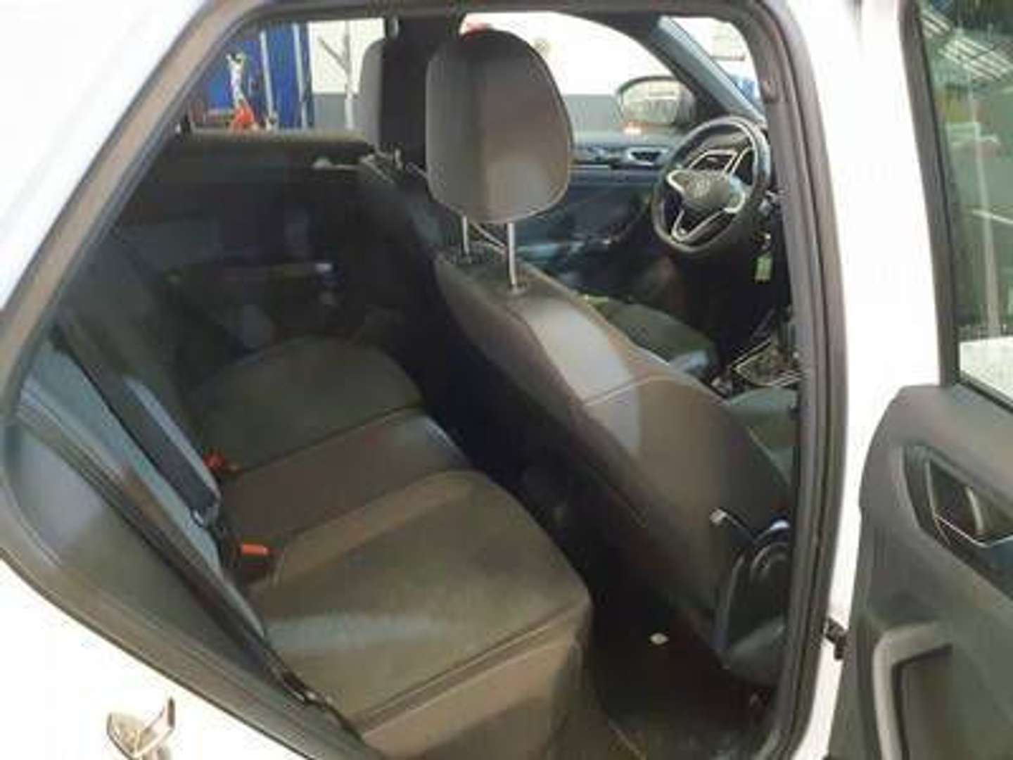 Volkswagen T-Roc R-Line - 2025 - Joinsteer - #4