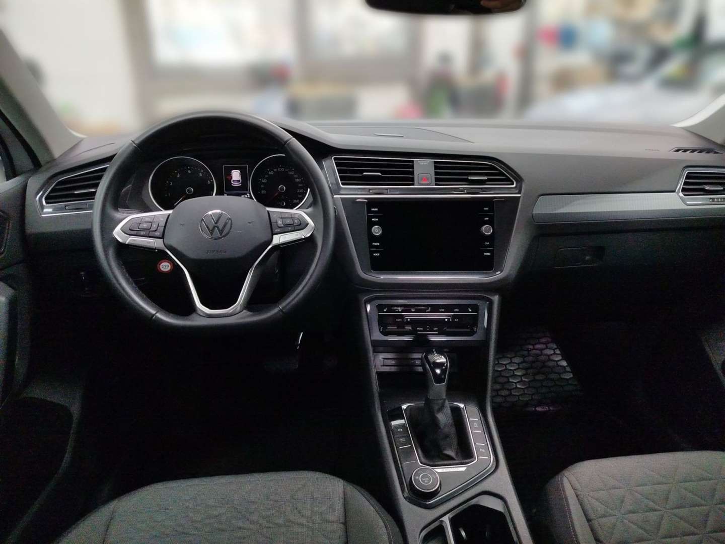 Volkswagen TIGUAN 4Motion Life - 2023 - Joinsteer - #9