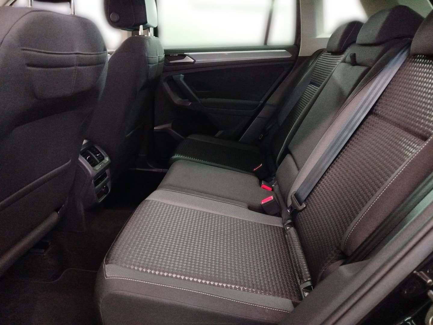 Volkswagen TIGUAN TSI Active - 2023 - Joinsteer - #9