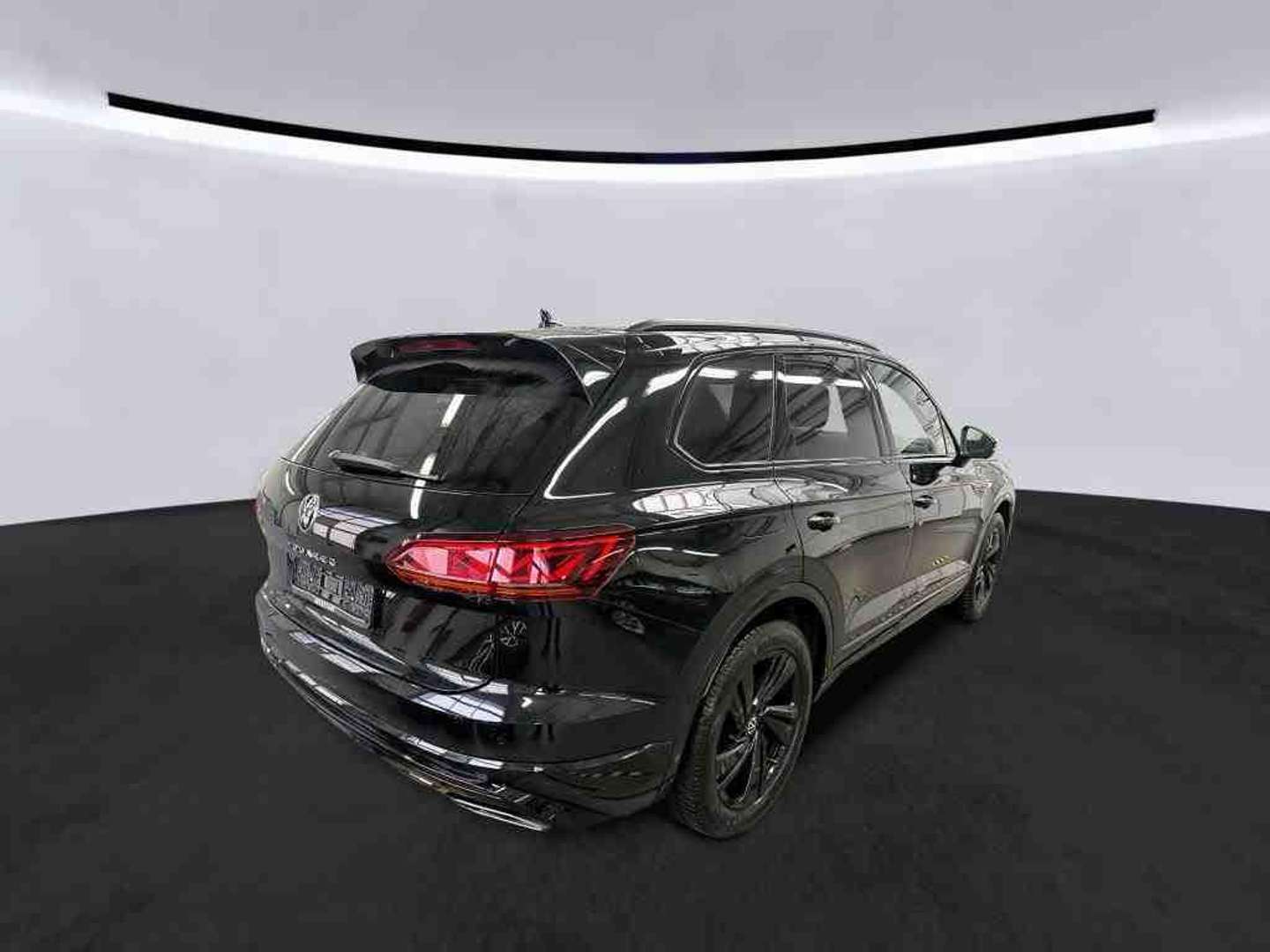 Volkswagen Touareg TDI Black - 2023 - Joinsteer - #6