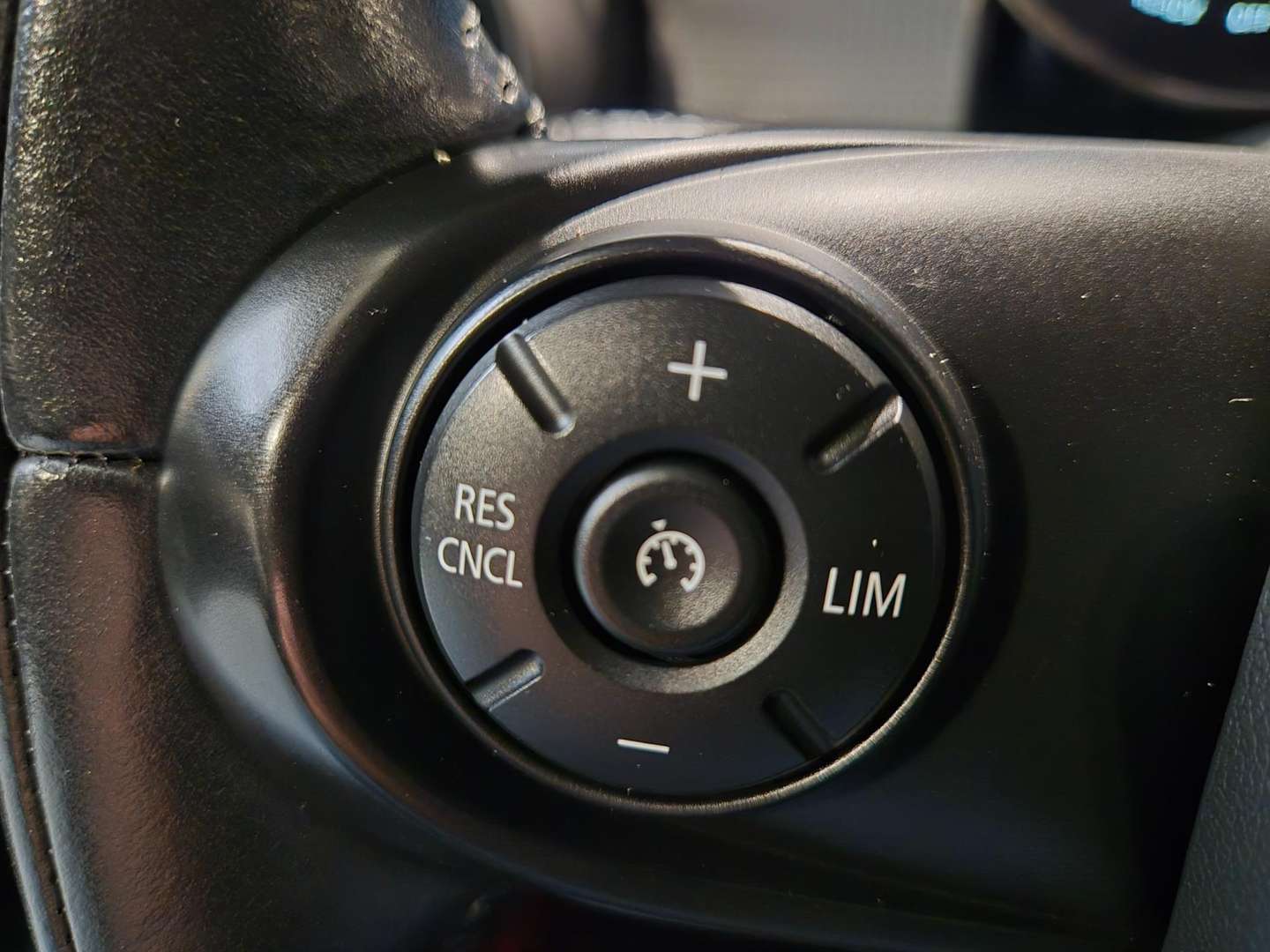 Mini Cooper Essence - 2021 - Joinsteer - #14