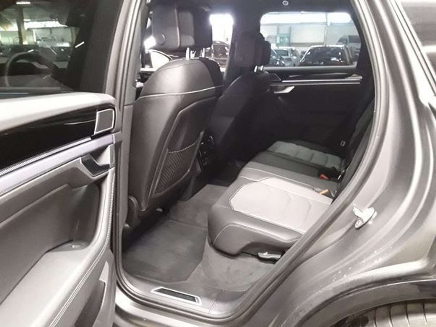 Volkswagen Touareg TDI R-Line - 2025 - Joinsteer - #6