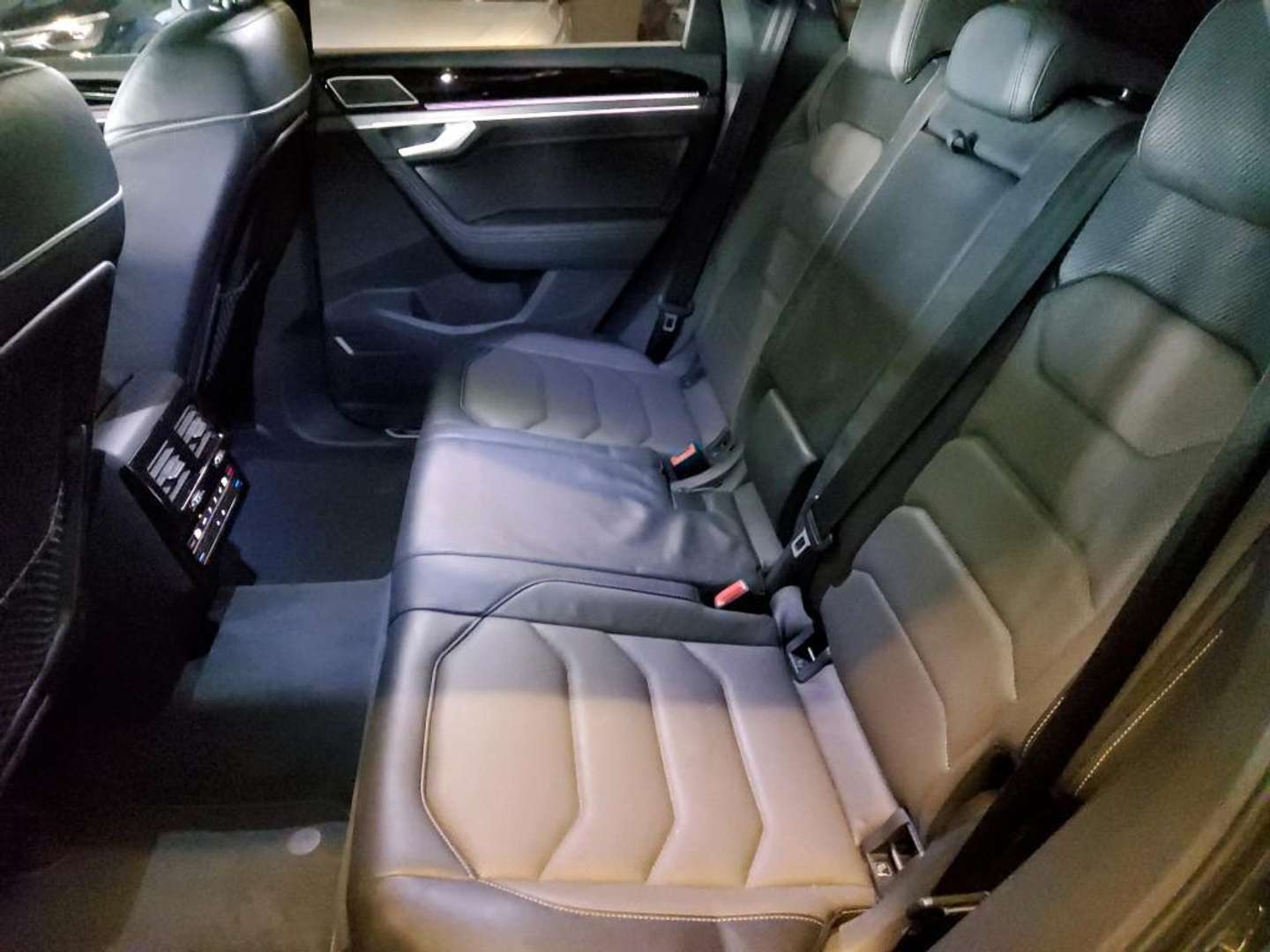 Volkswagen Touareg TDI R-Line - 2022 - Joinsteer - #9