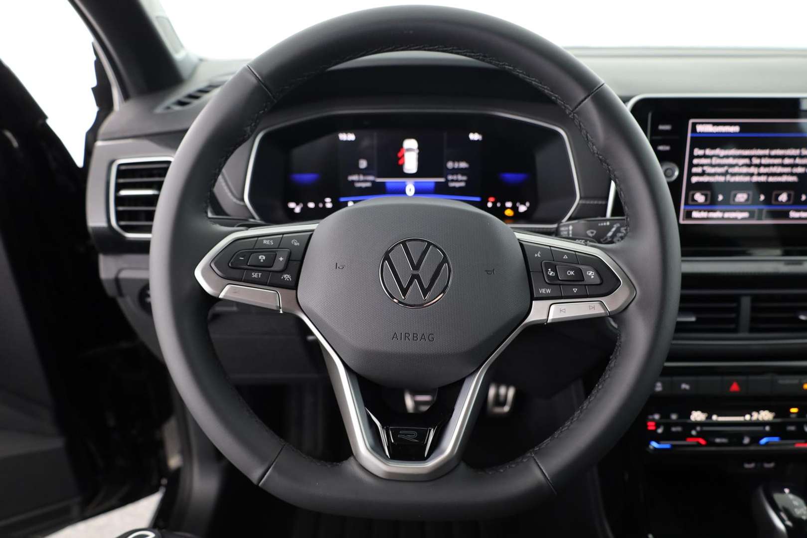 Volkswagen T-CROSS R-Line - 2026 - Joinsteer - #7
