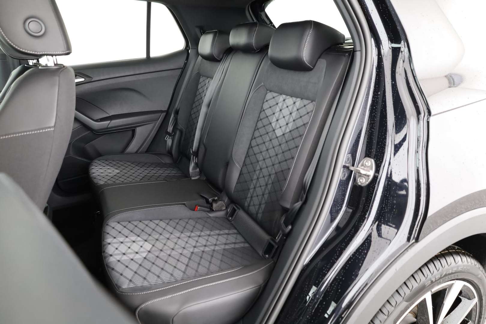 Volkswagen T-CROSS R-Line - 2026 - Joinsteer - #11