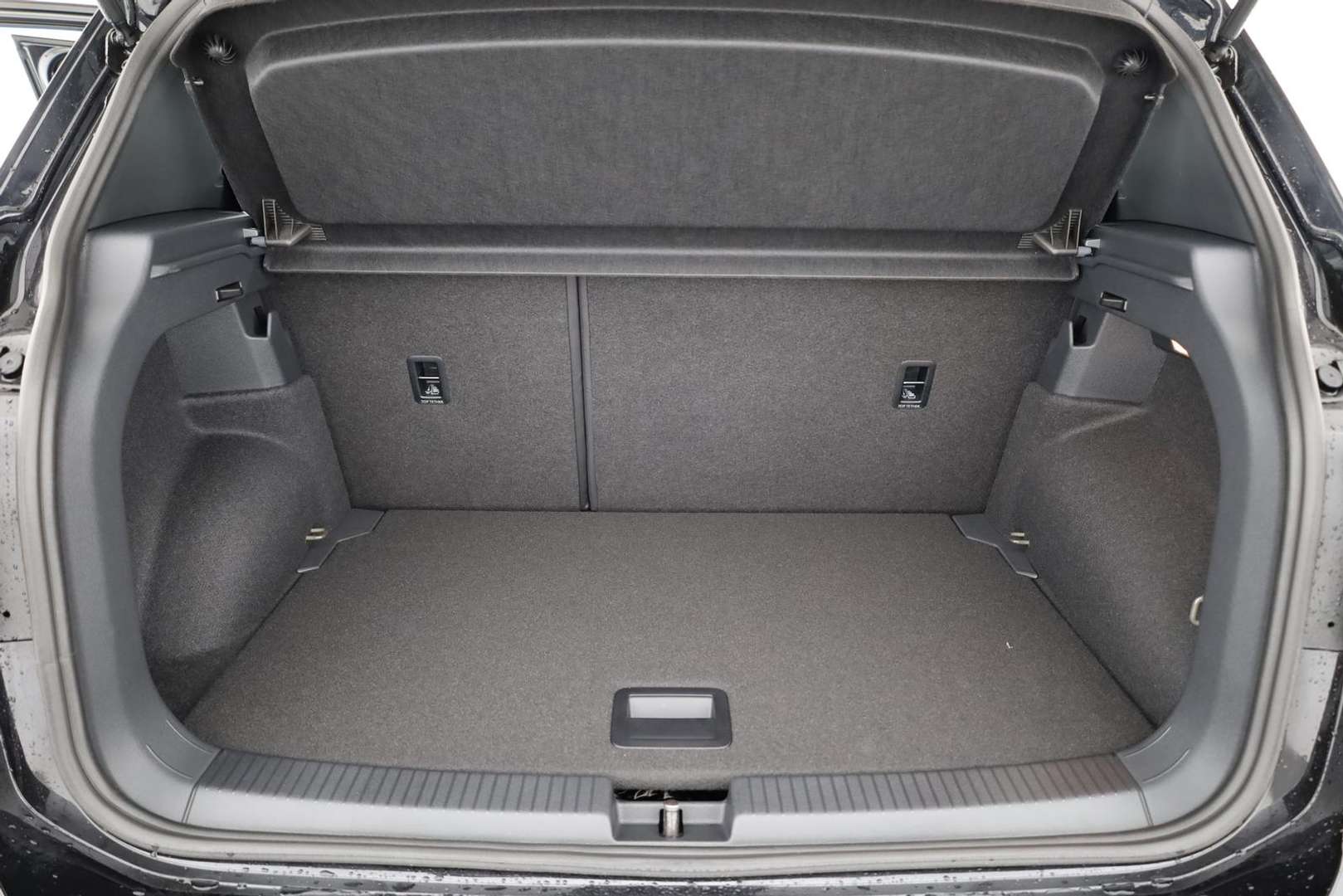 Volkswagen T-CROSS R-Line - 2026 - Joinsteer - #12