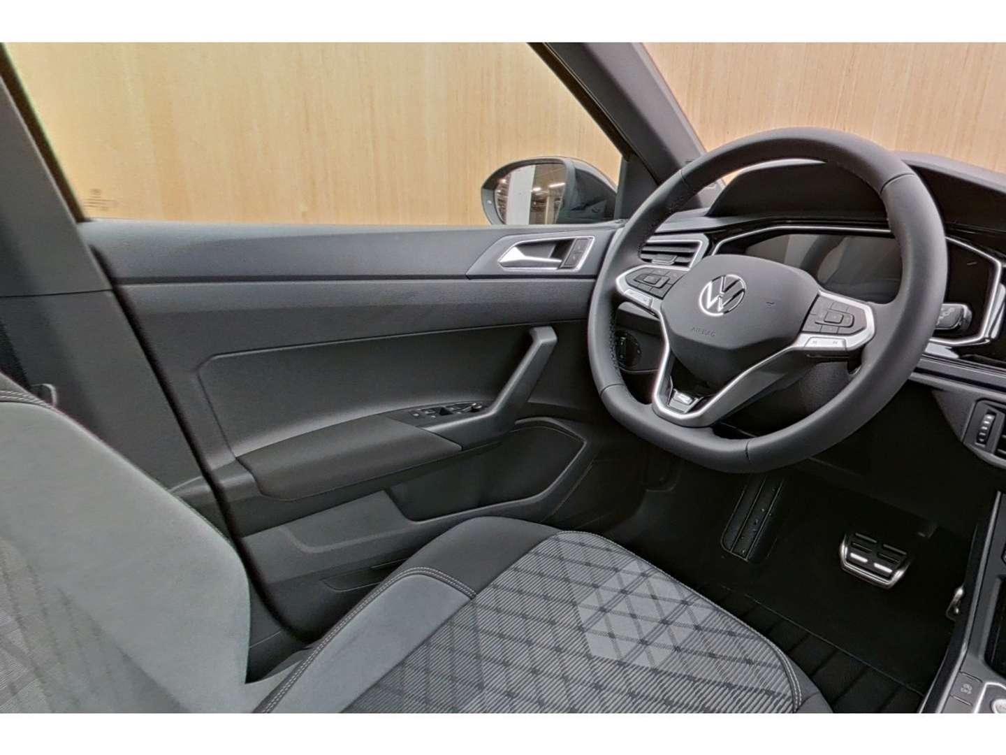 Volkswagen Taigo R-Line - 2026 - Joinsteer - #9