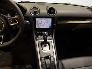 Porsche Boxster — photo 11
