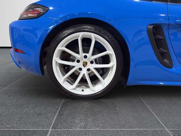 Porsche Boxster — photo 19