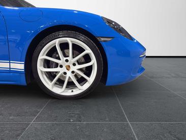 Porsche Boxster — photo 20