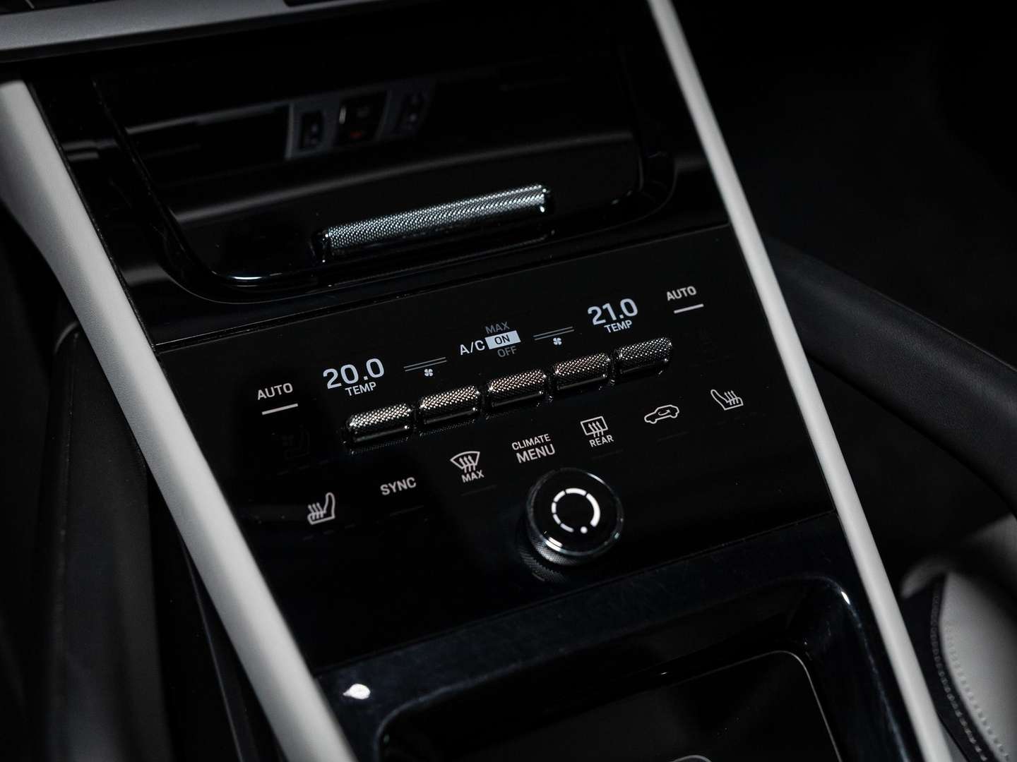 Porsche Cayenne III E-Hybrid - 2024 - Joinsteer - #29