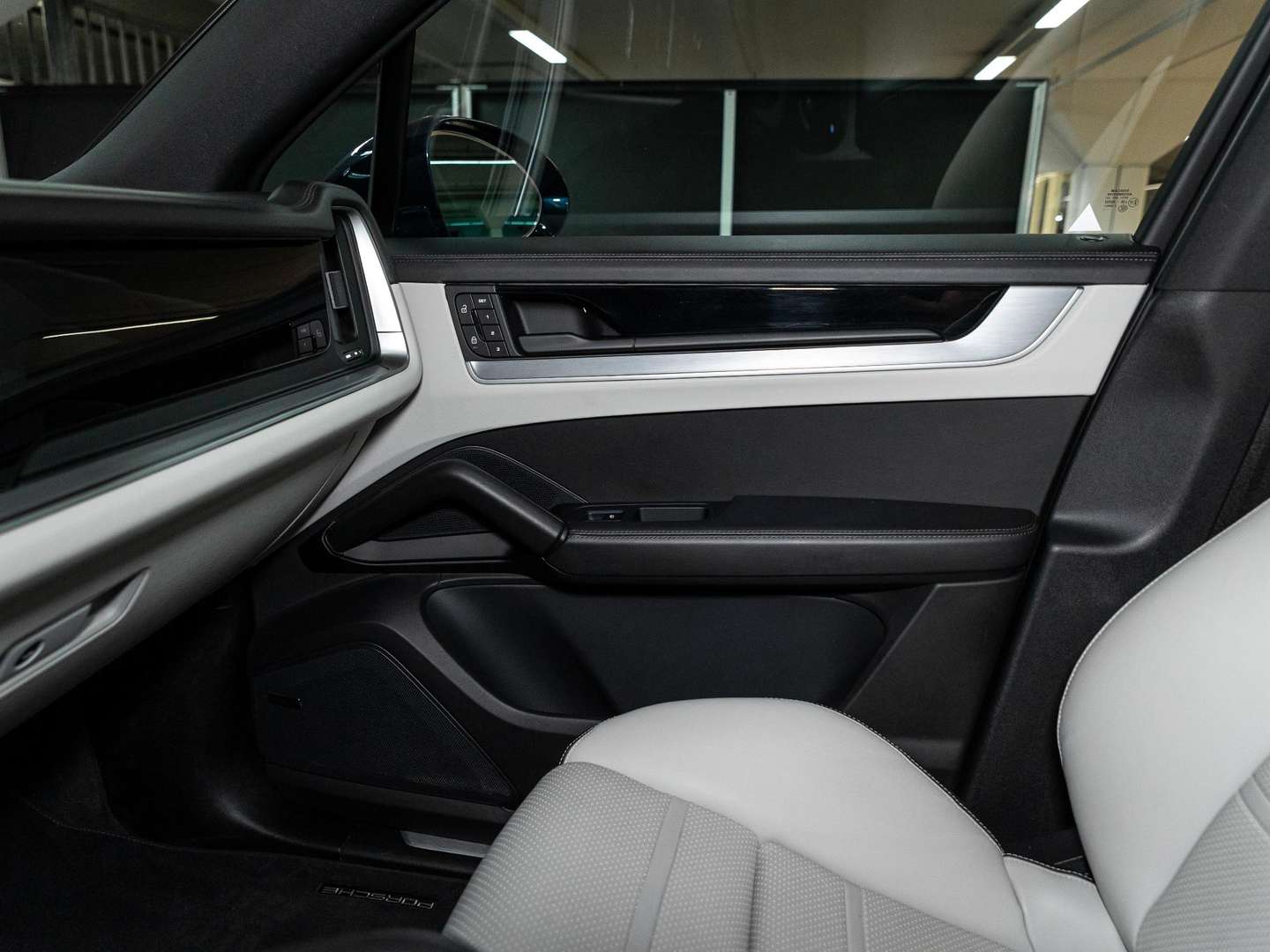 Porsche Cayenne III E-Hybrid - 2024 - Joinsteer - #33