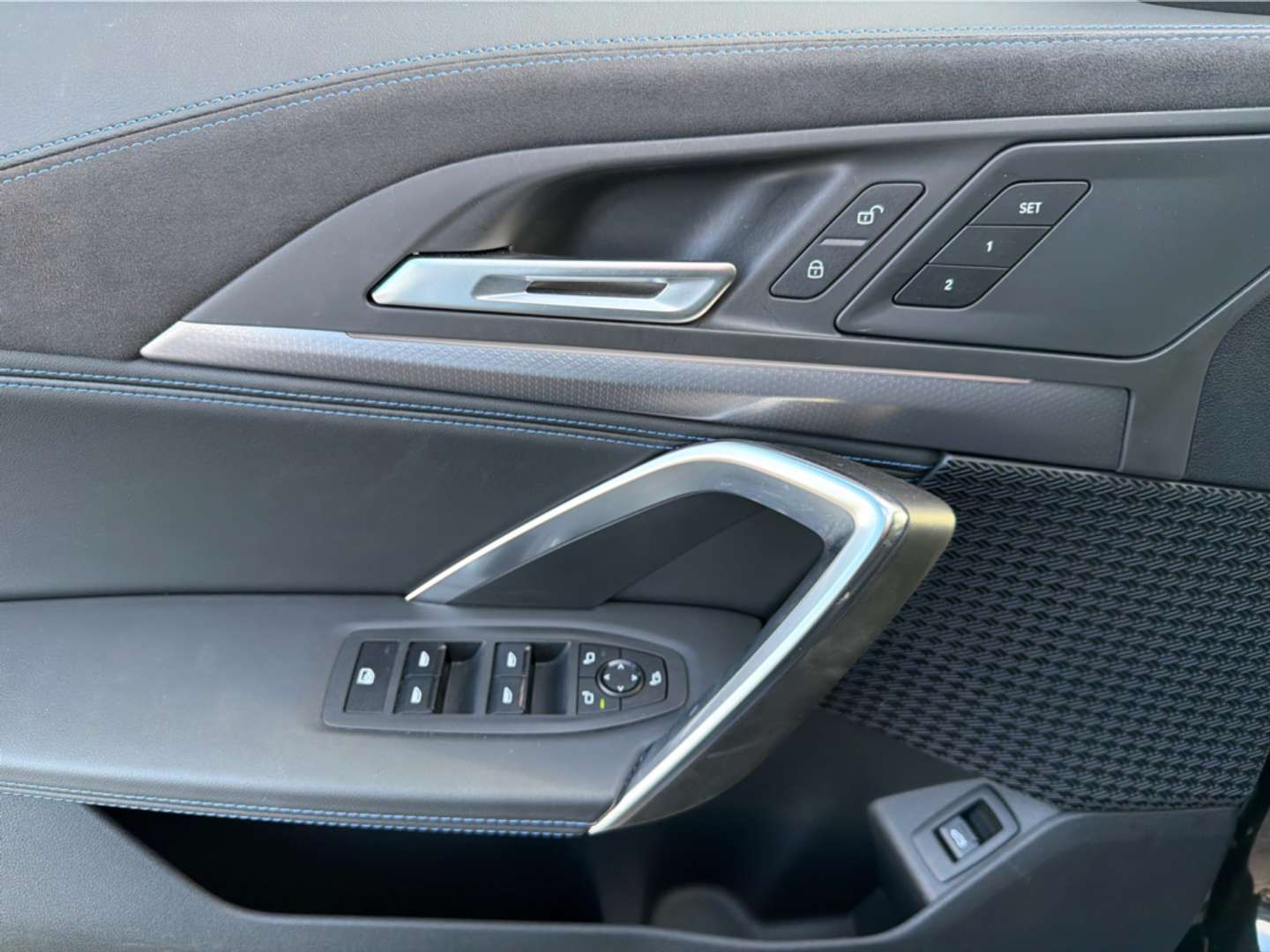 BMW IX2 M Sport EDrive20 - 2025 - Joinsteer - #15