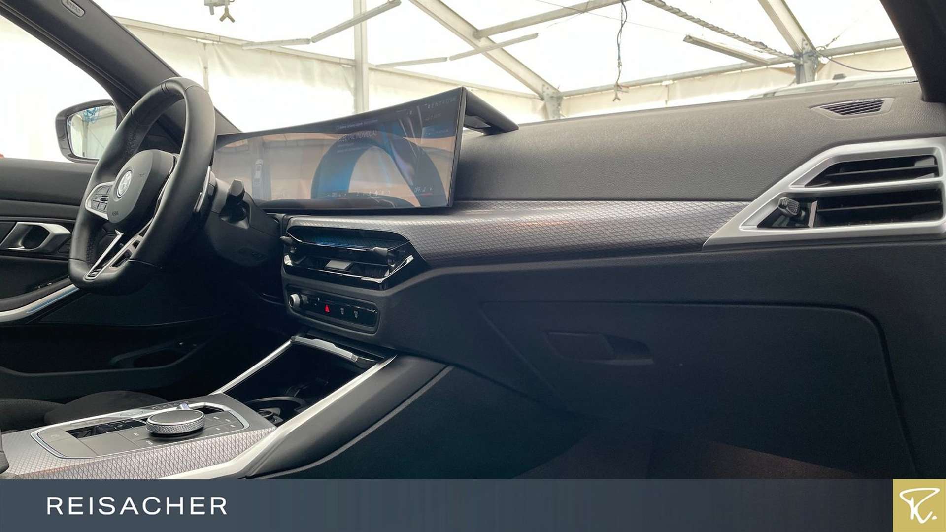 BMW 330e - 2025 - Joinsteer - #14